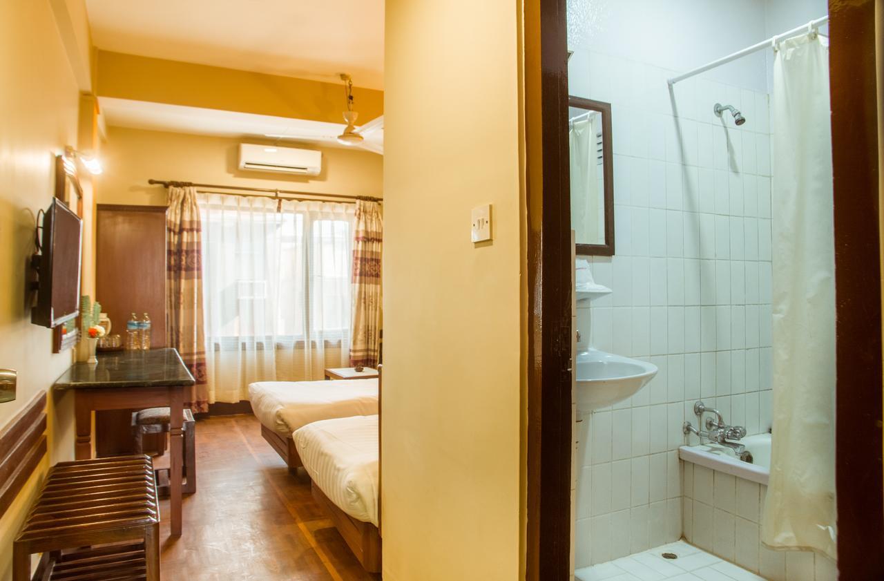 Little Nepal Inn كاتماندو المظهر الخارجي الصورة